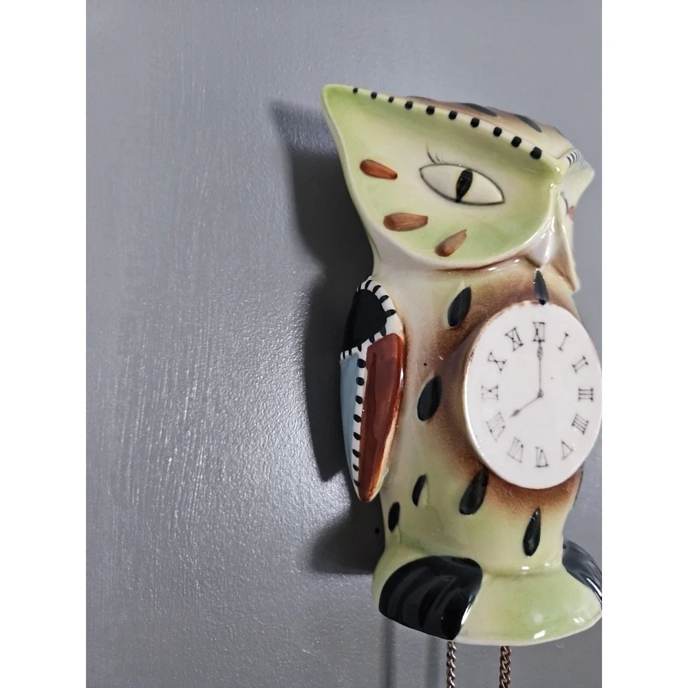 RARE Vintage Anthropomorphic Owl Wall Pocket Mid Century Clock